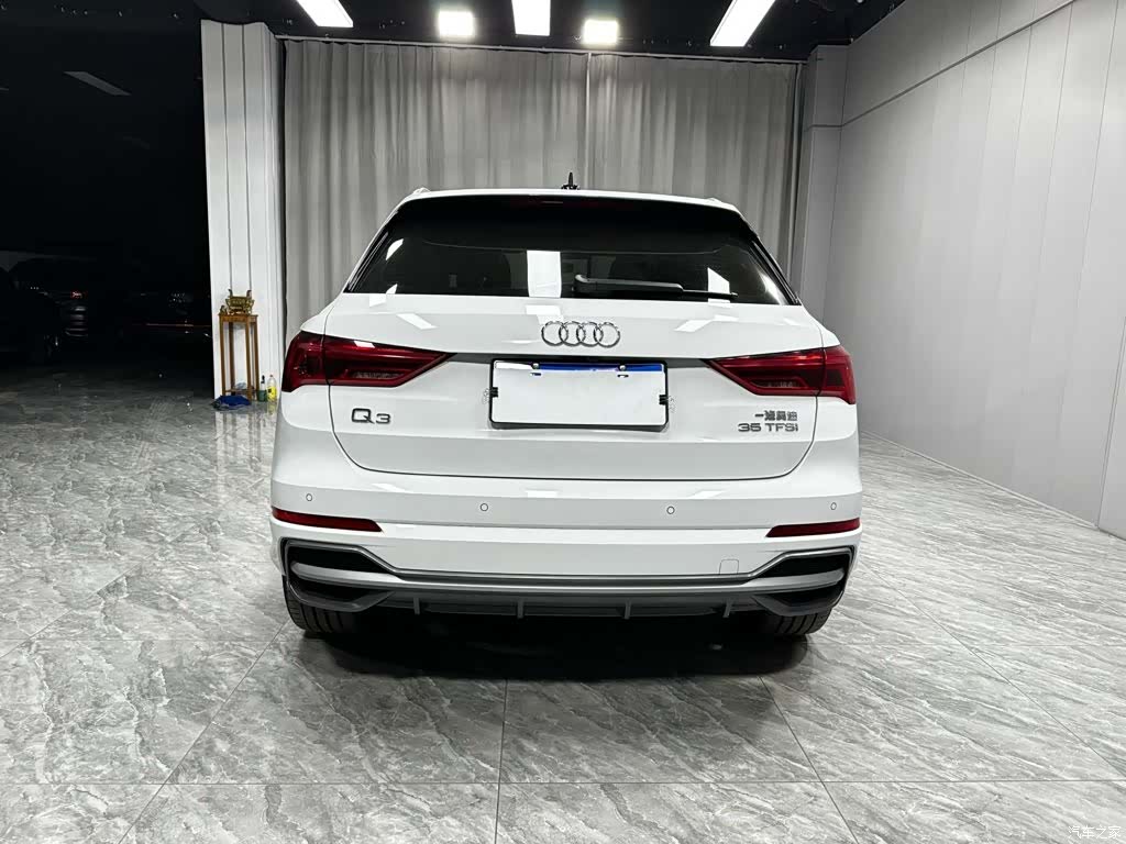 Audi Q3, 2022 все фото