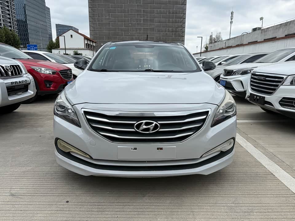 Hyundai Name picture