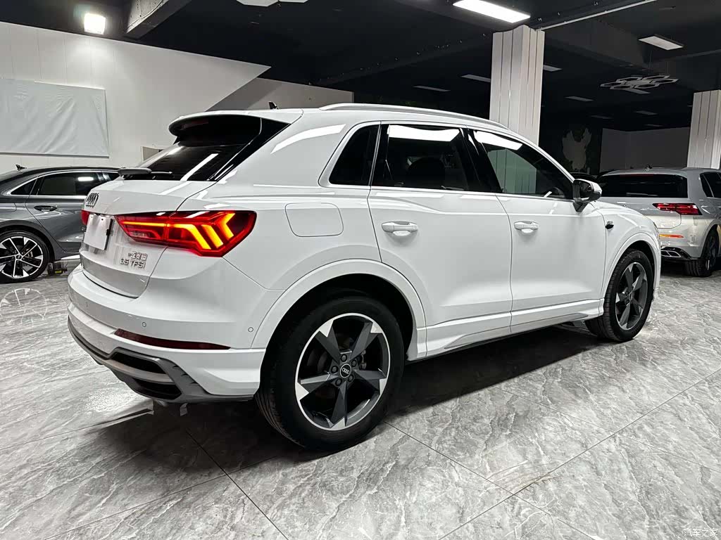 Audi Q3, 2022 7