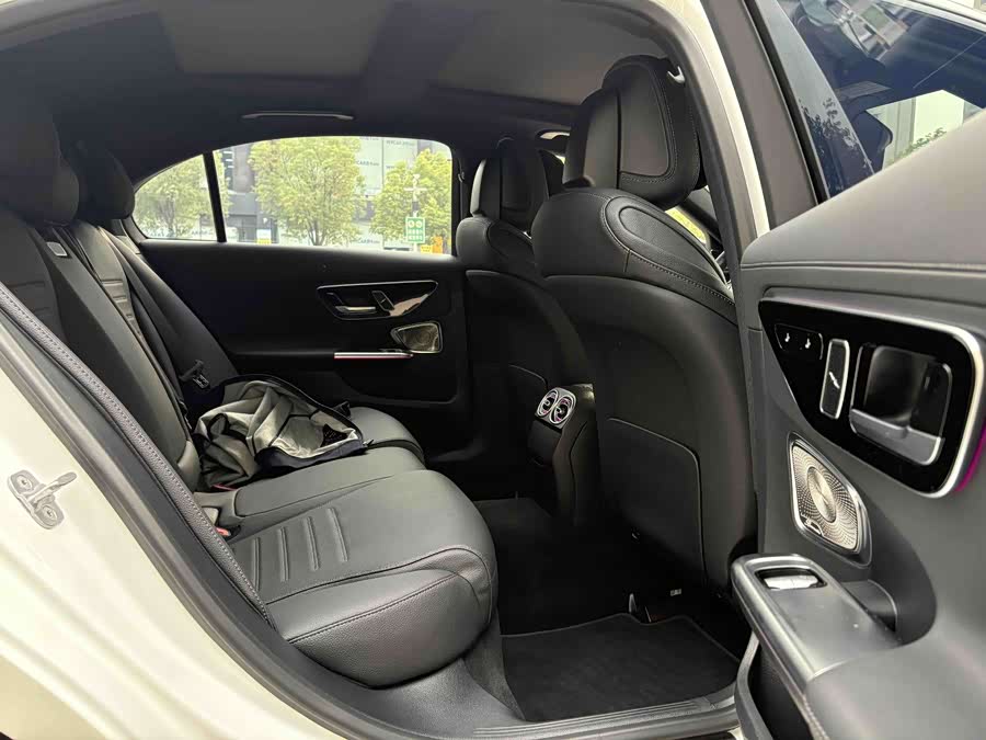 Mercedes-Benz C-Class 2024, фото 20