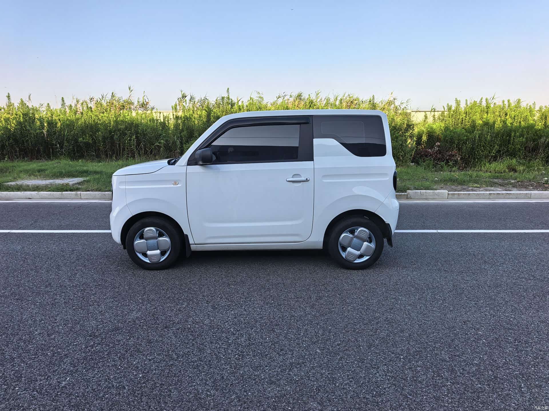 Geely Panda, 2025 10