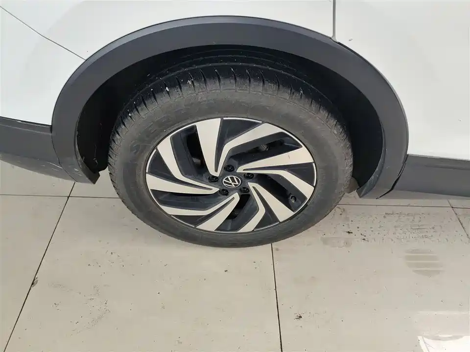 Volkswagen Tiguan L Volkswagen Tiguan L