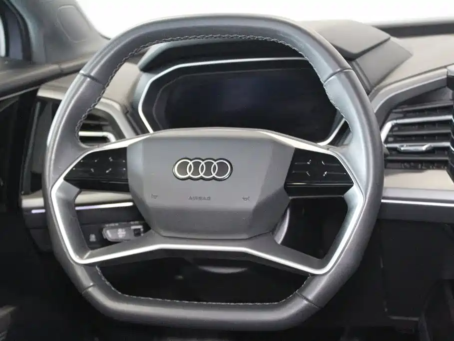 Audi Q4