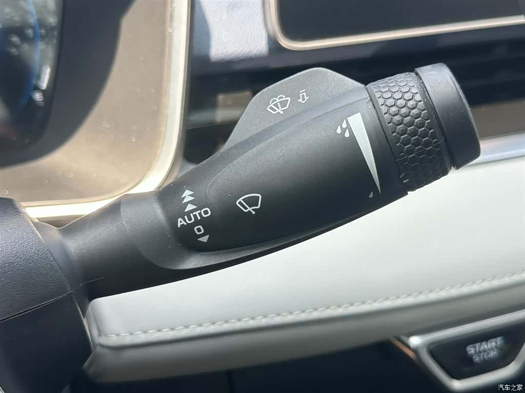 Geely Preface, 2022 20