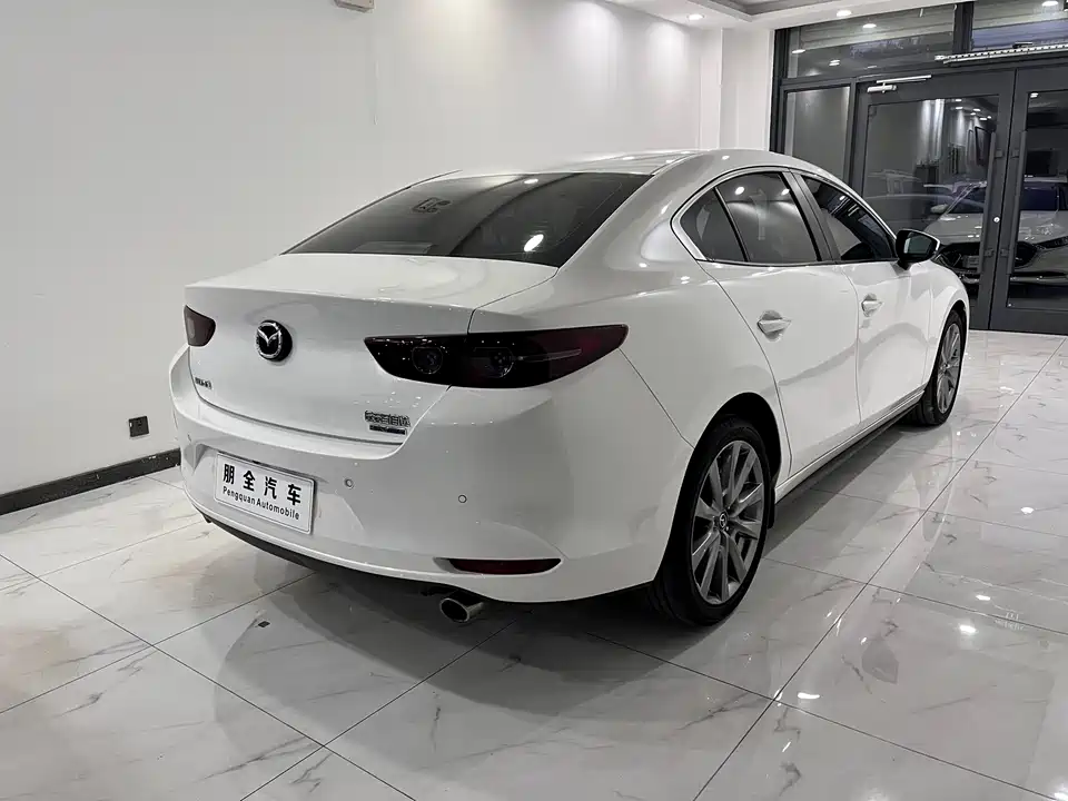 Mazda 3 Angkesaila