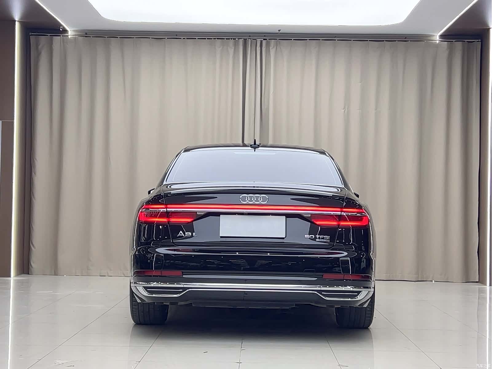 Audi A8L, 2022 18