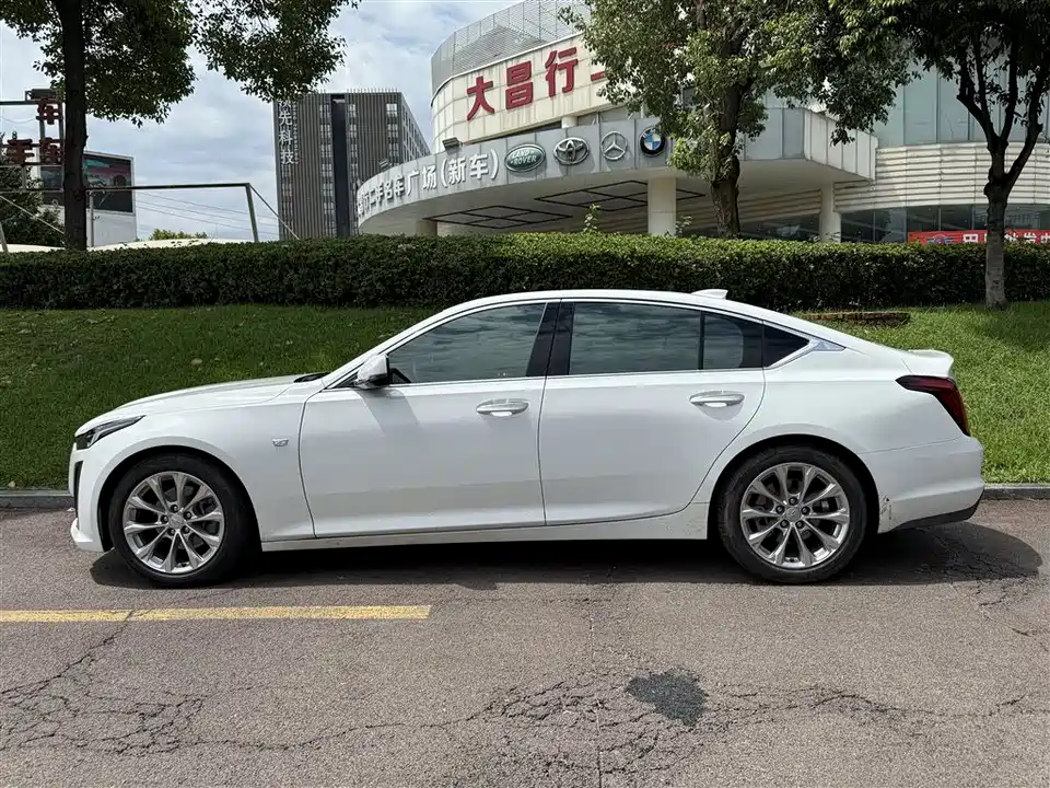Cadillac CT5