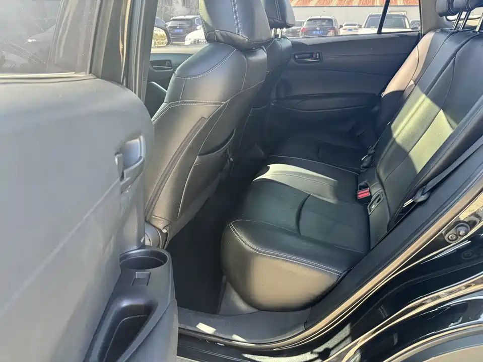 Toyota Corolla Sharp amplifier