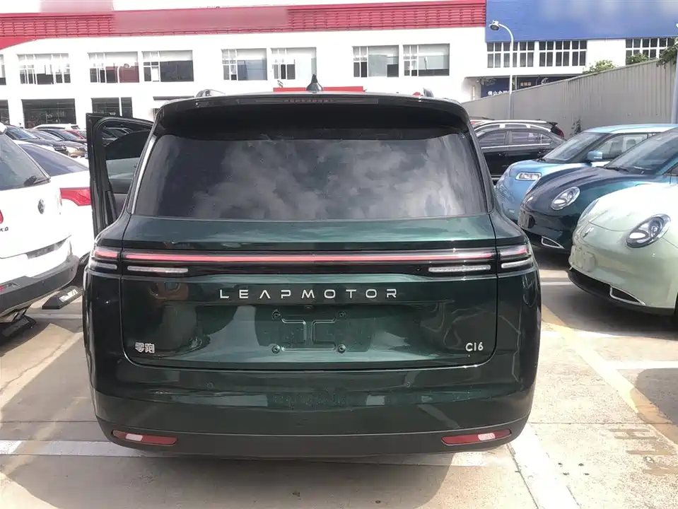 Leapmotor C16
