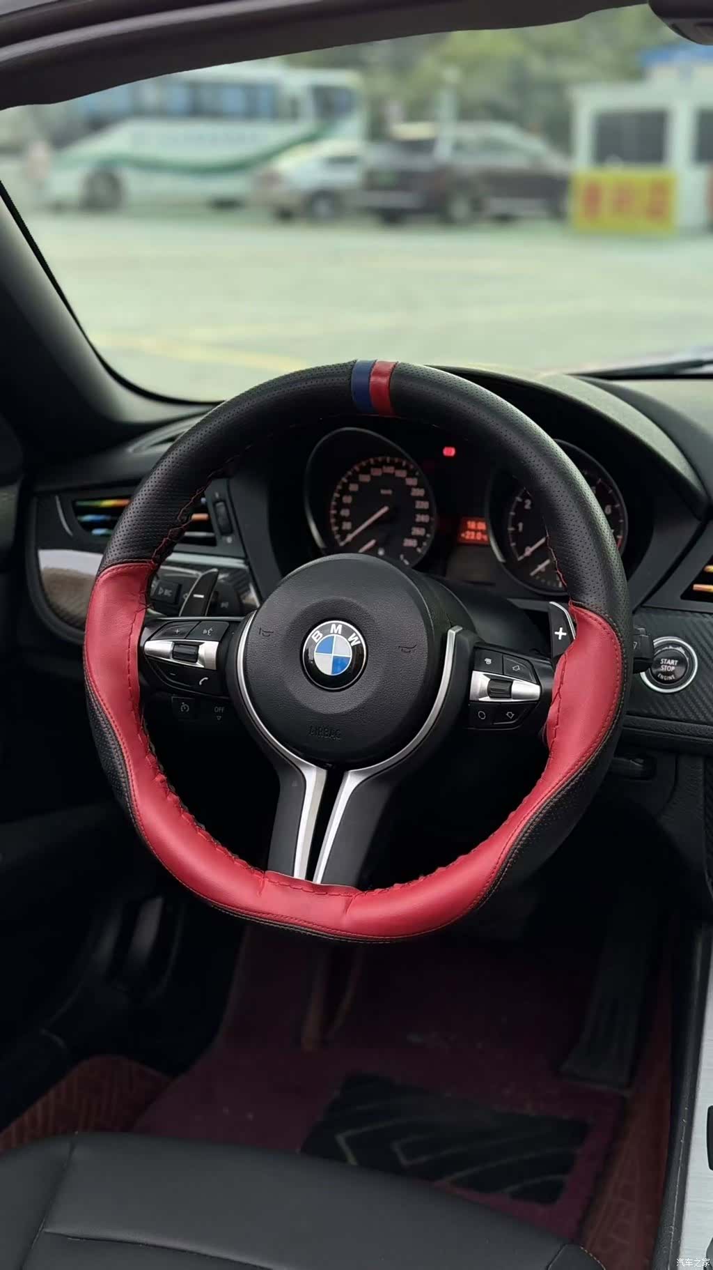 BMW Z4, 2011 все фото