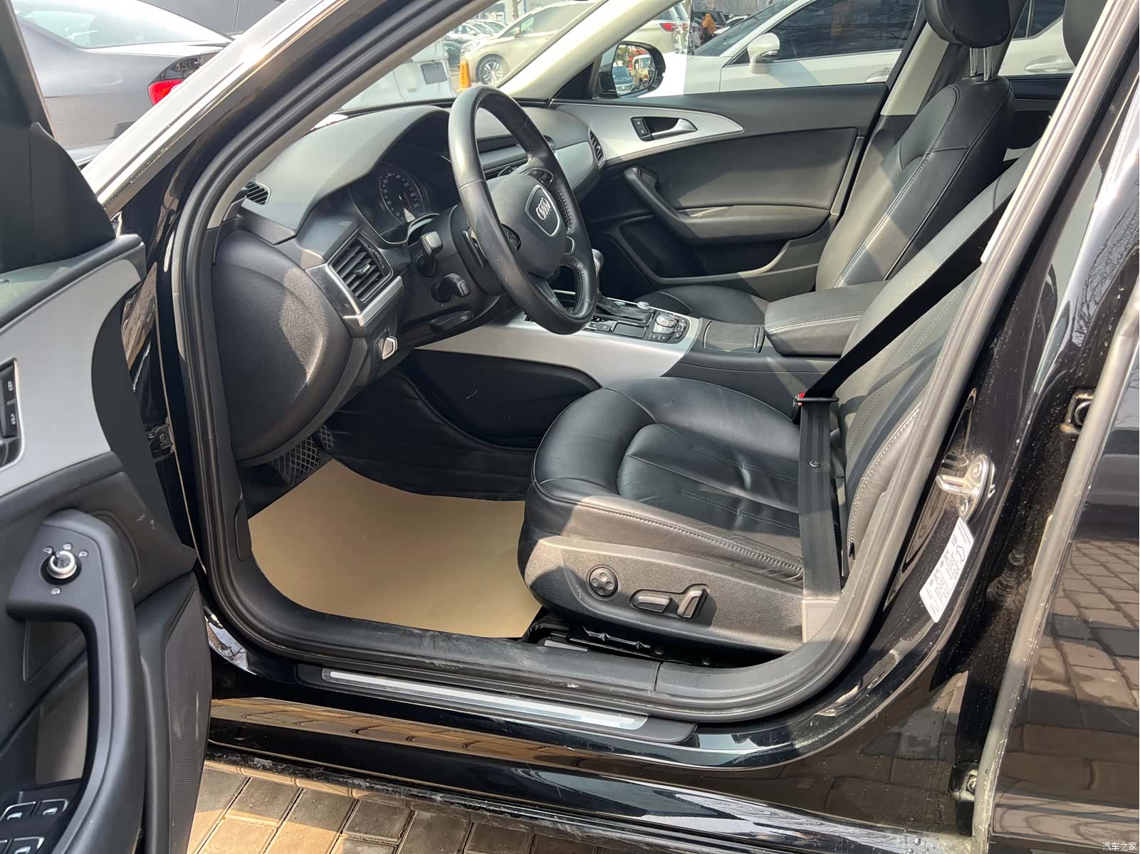 Audi A6L, 2015 9