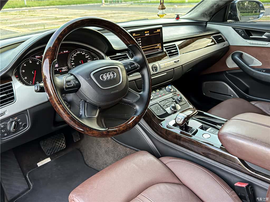 Audi A8L, 2013 6
