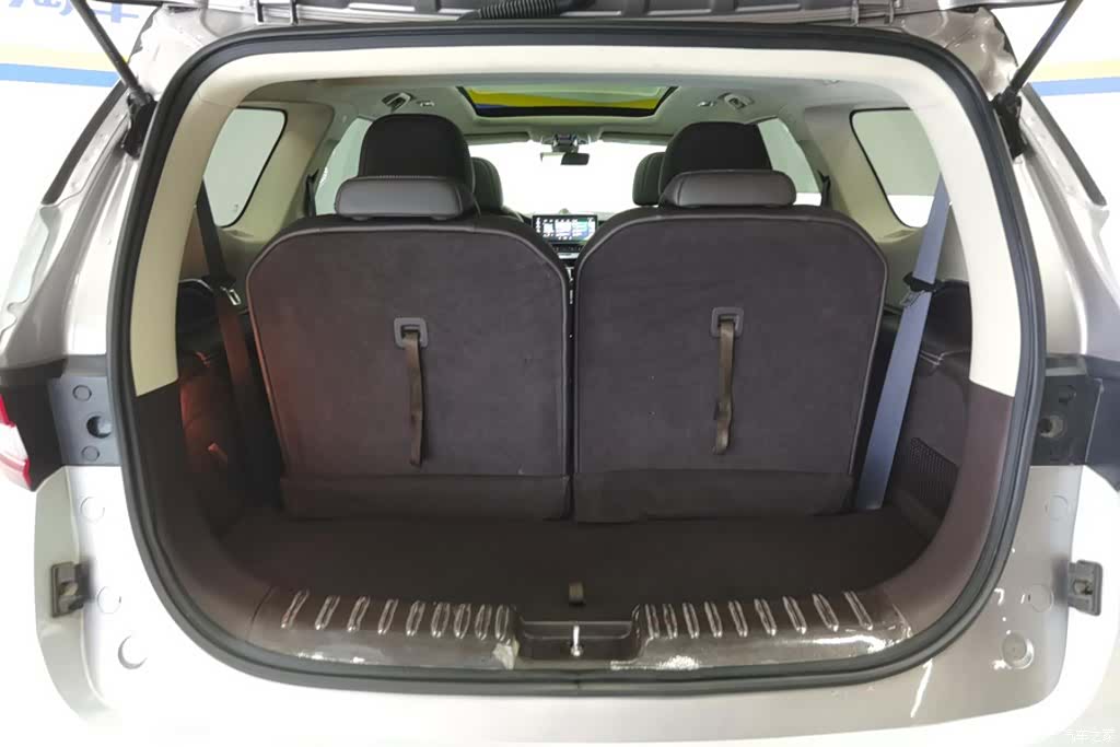 Geely Jiaji, 2021 4