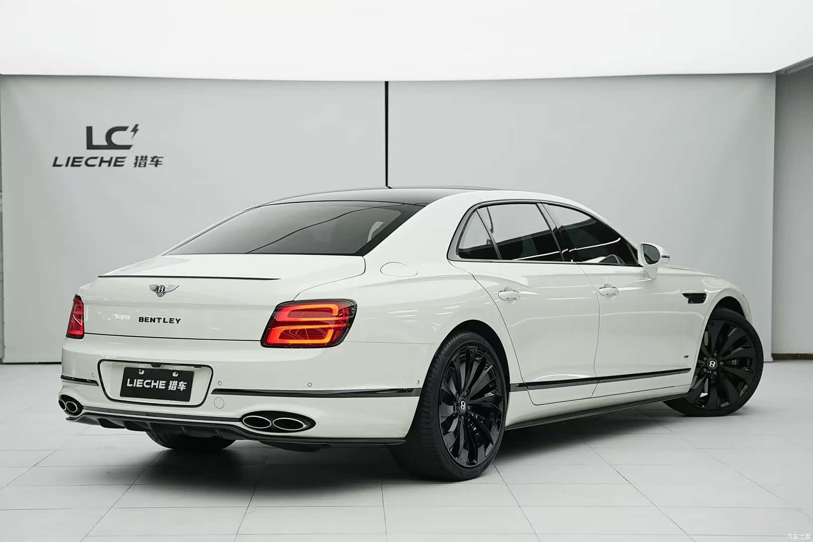 Bentley Flying Spur, 2021 9