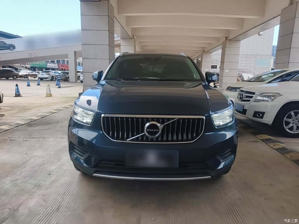 Volvo XC40, 2022 3