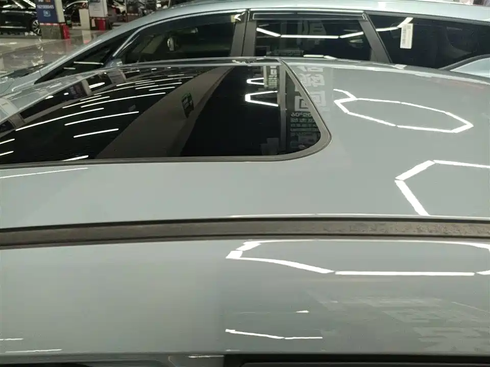 Geely Emgrand L HiP Geely Emgrand L HiP