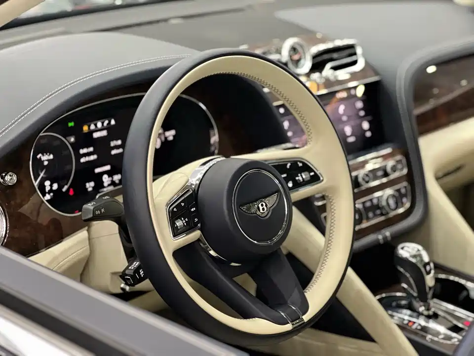 Bentley Tim Yue Bentley Tim Yue