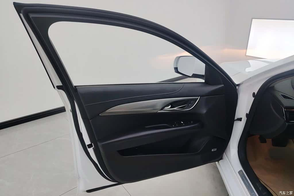 Cadillac ATS-L, 2017 7