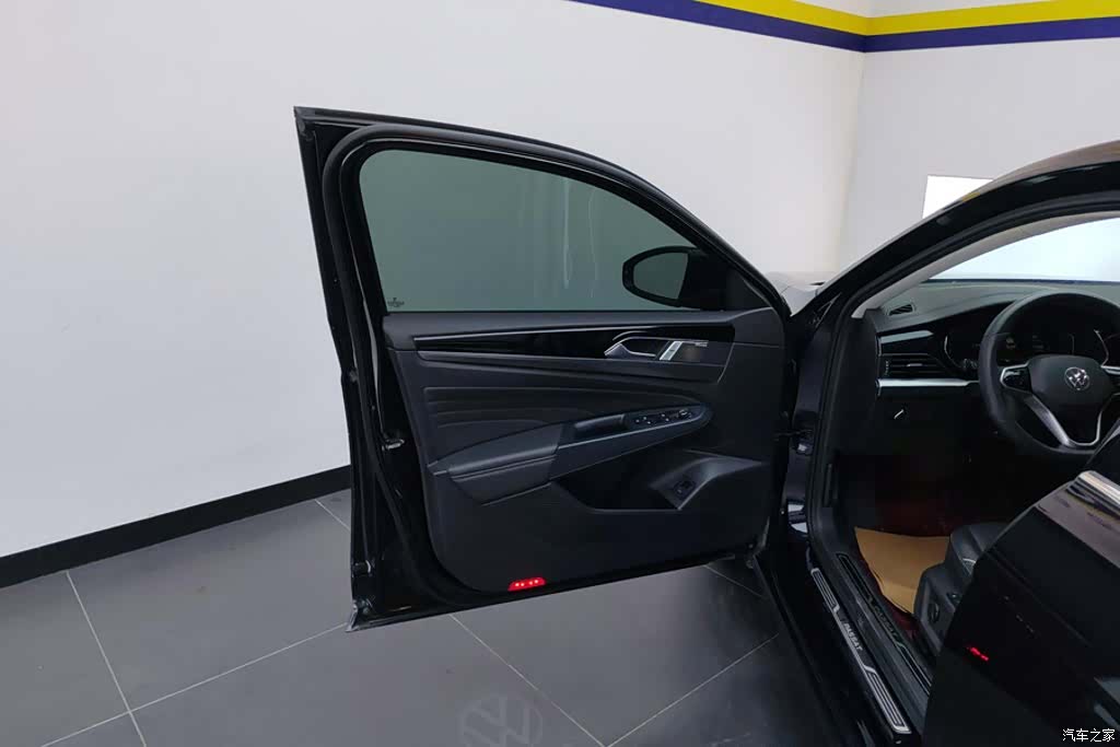 Volkswagen Passat, 2024 7