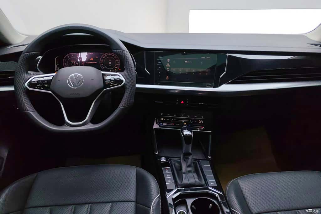 Volkswagen Passat, 2024 12