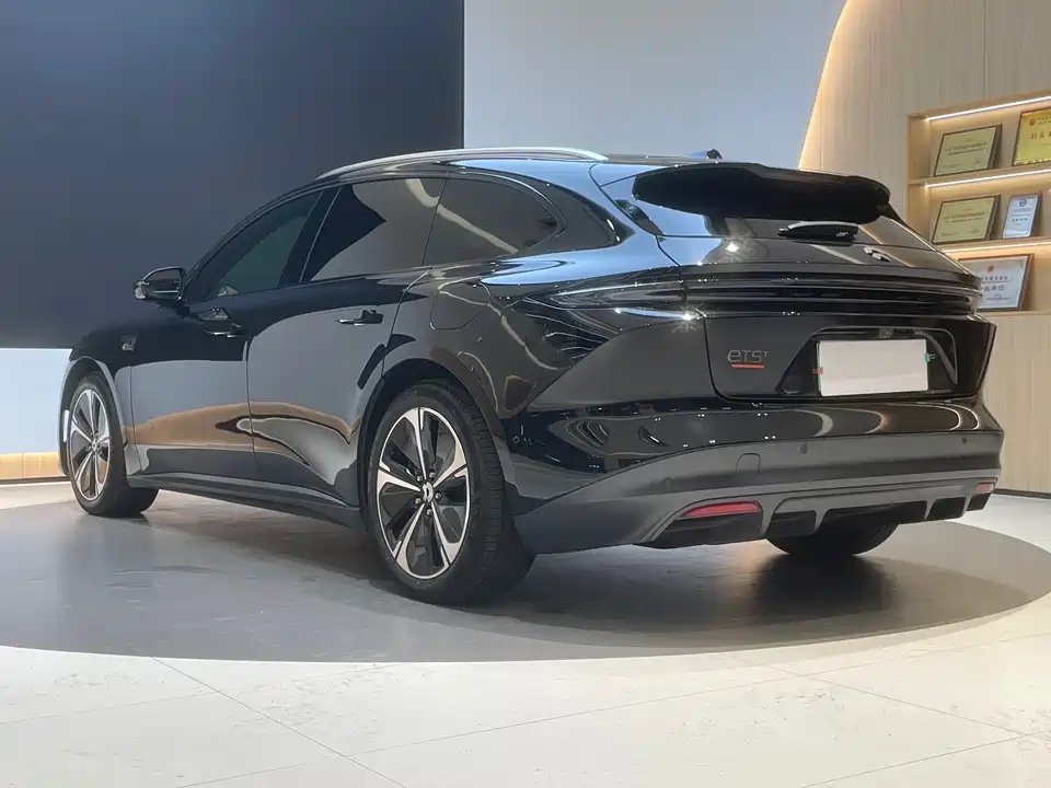 NIO ET5T