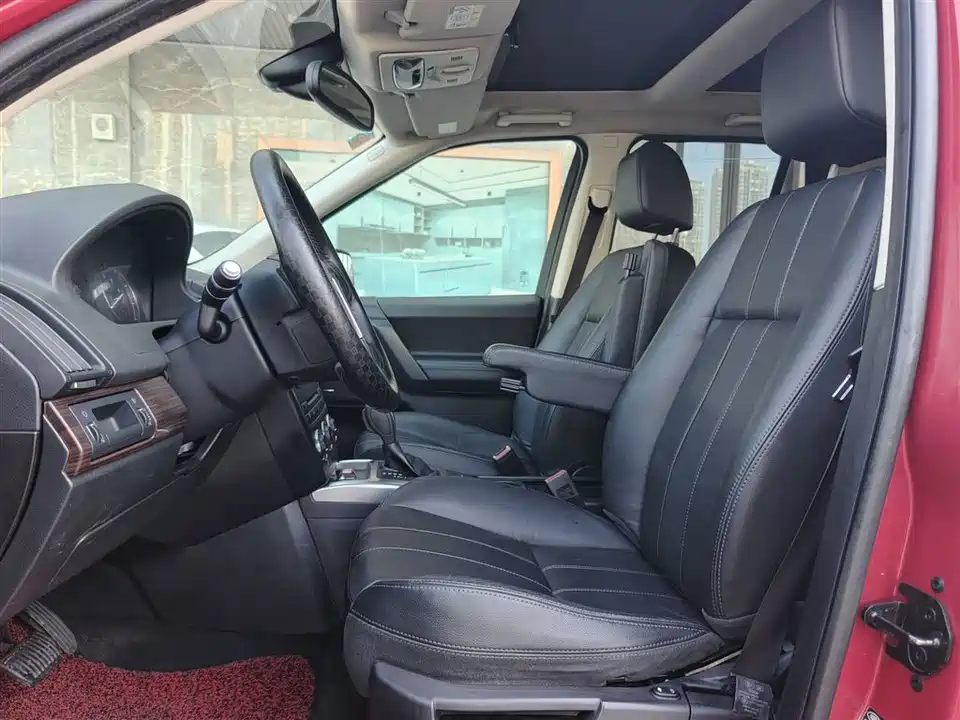 Land Rover Freelander 2