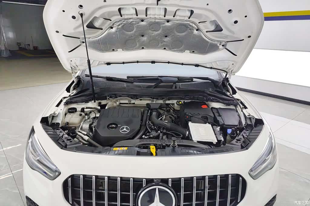 Mercedes-Benz GLA, 2022 10