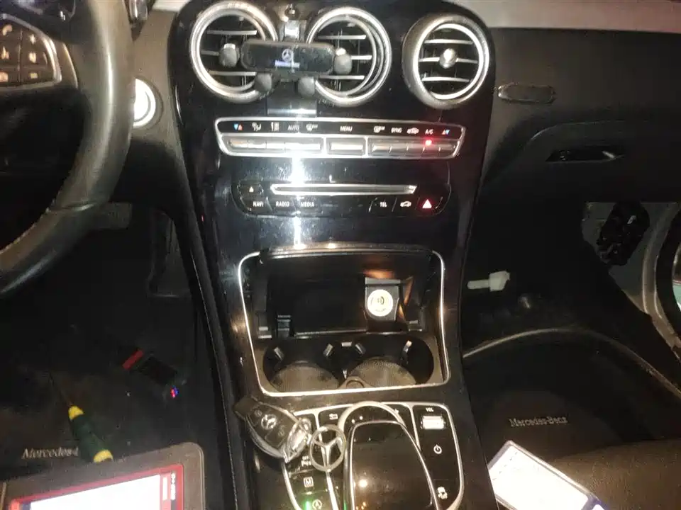 Mercedes-Benz GLC Mercedes-Benz GLC