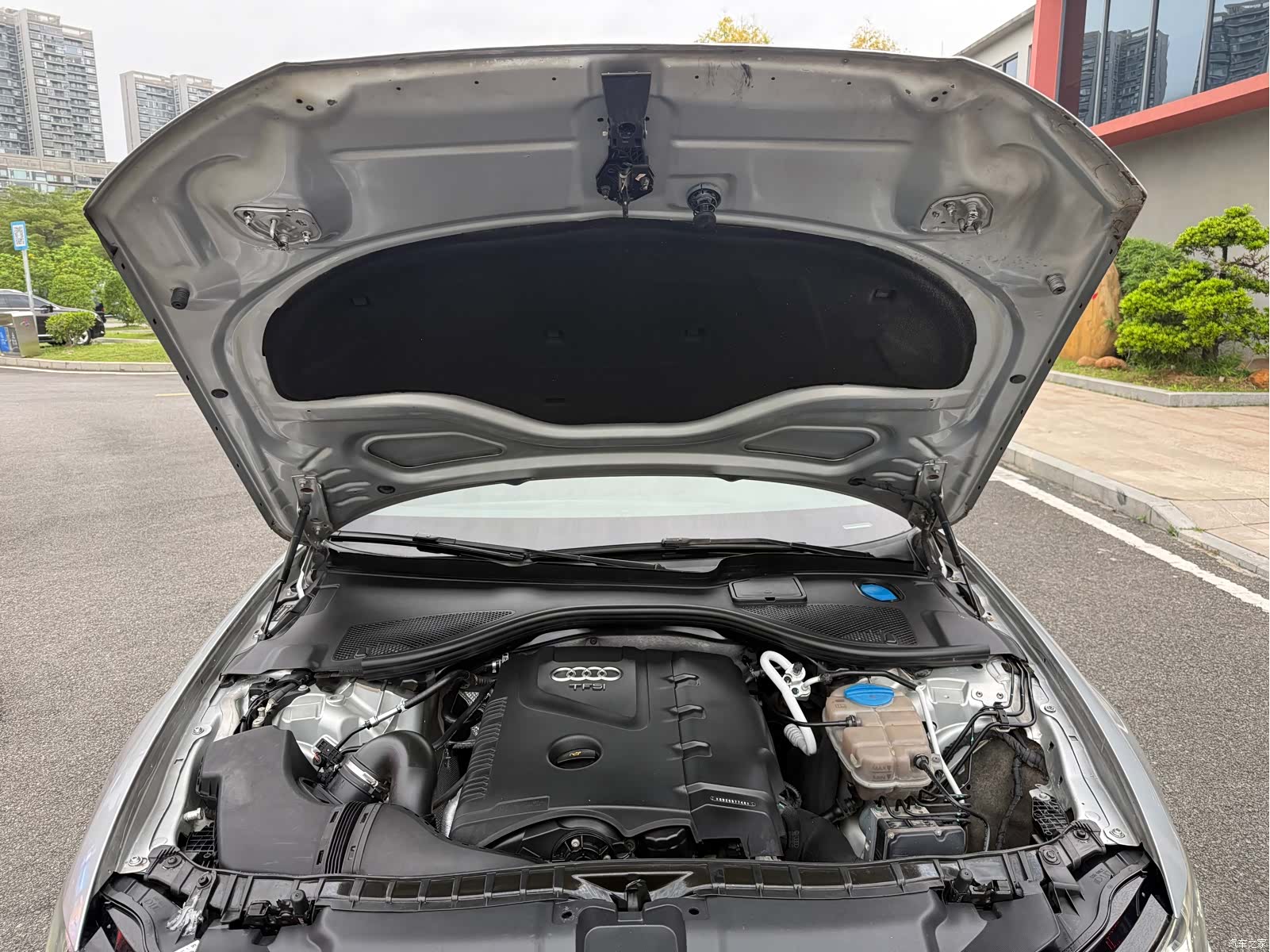 Audi A6L, 2014 25