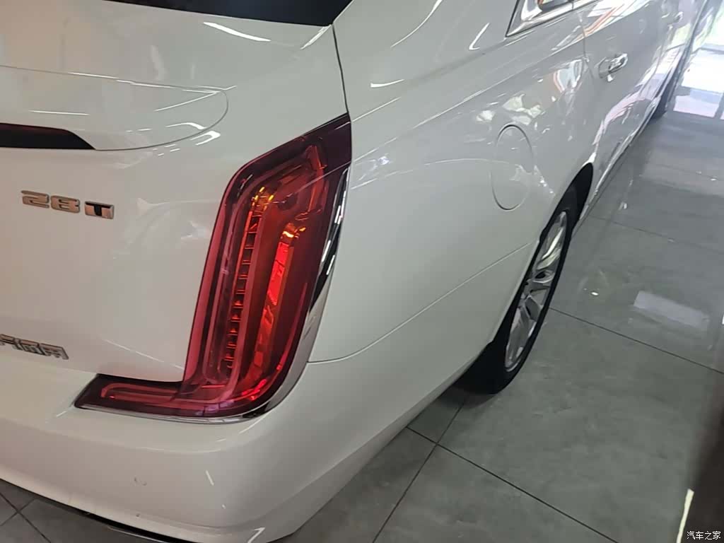 Cadillac XTS, 2018 8