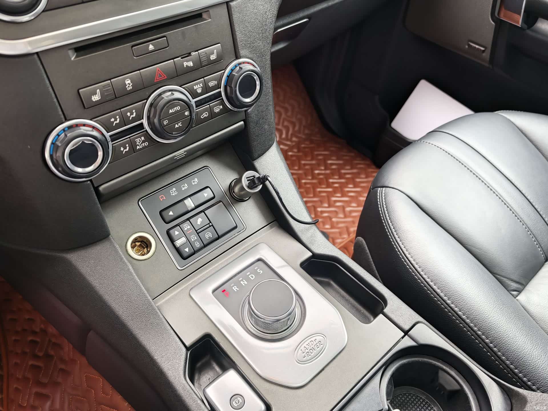 Land Rover Discovery, 2015 13