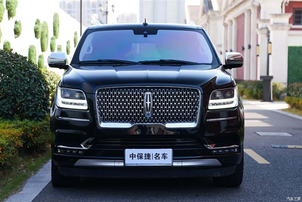 Lincoln Navigator, 2018 3