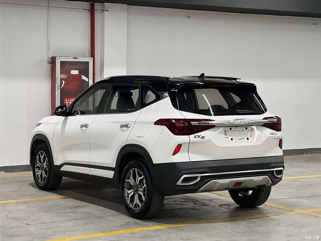 Kia KX3, 2022 4