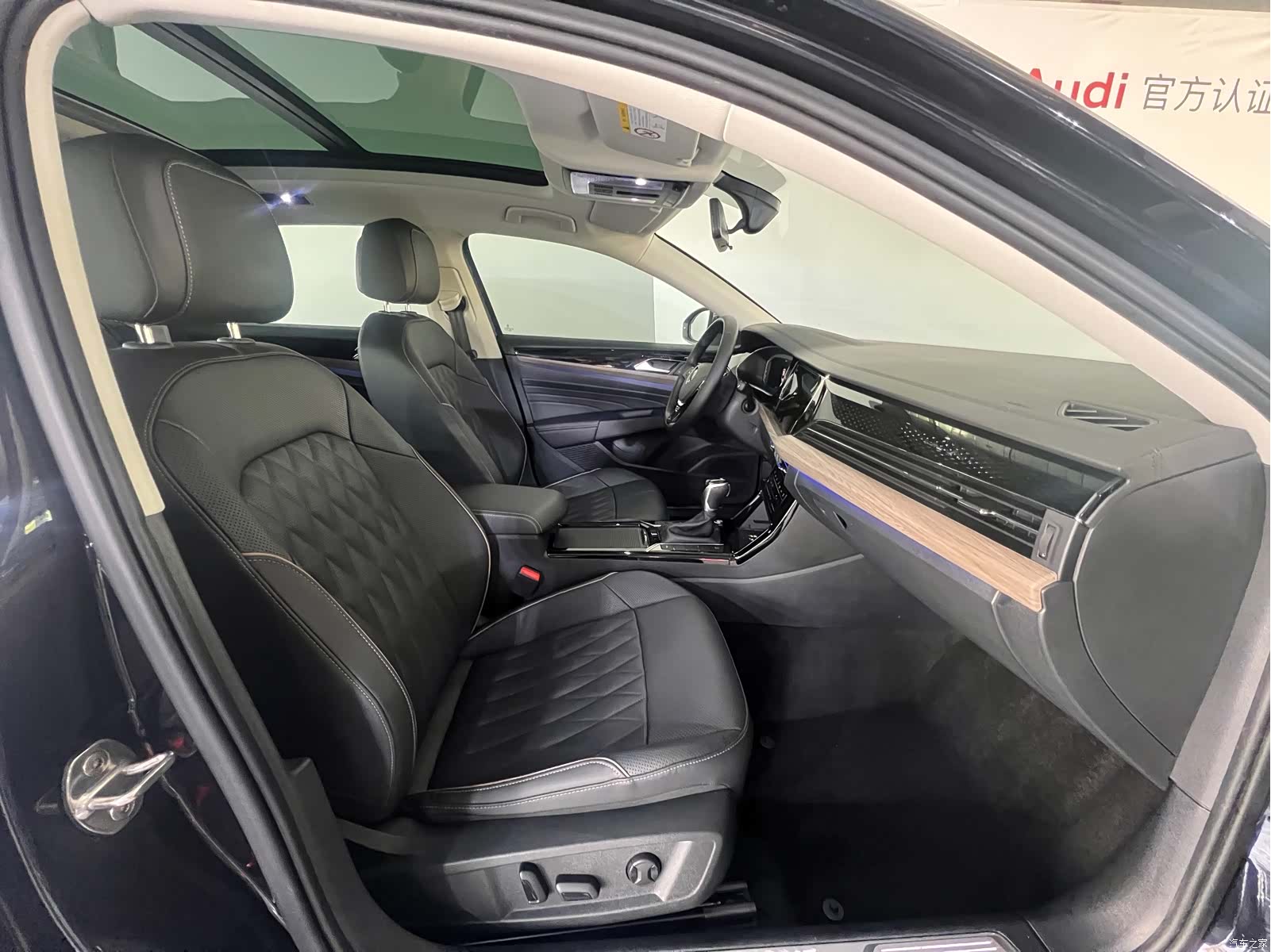 Volkswagen Passat, 2020 15