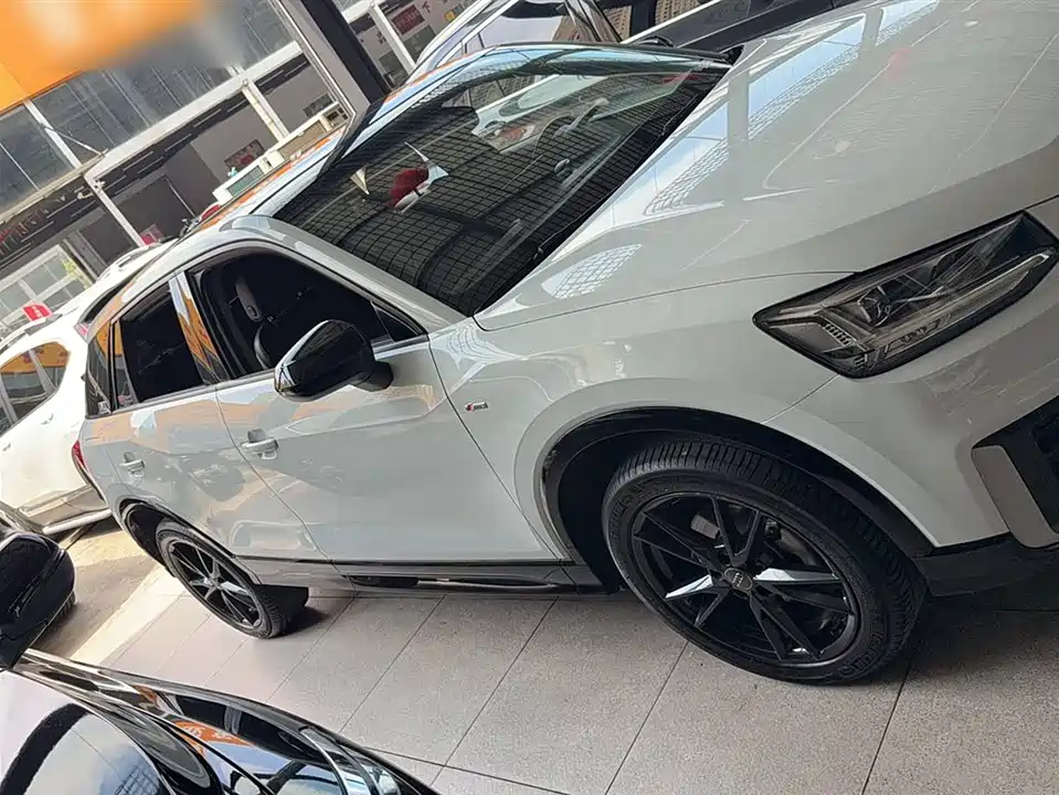 Audi Q2L Audi Q2L