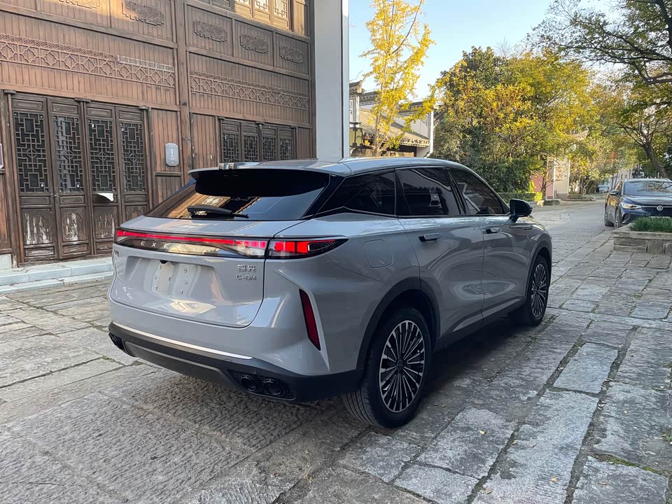 Exeed Chasing the wind C-DM