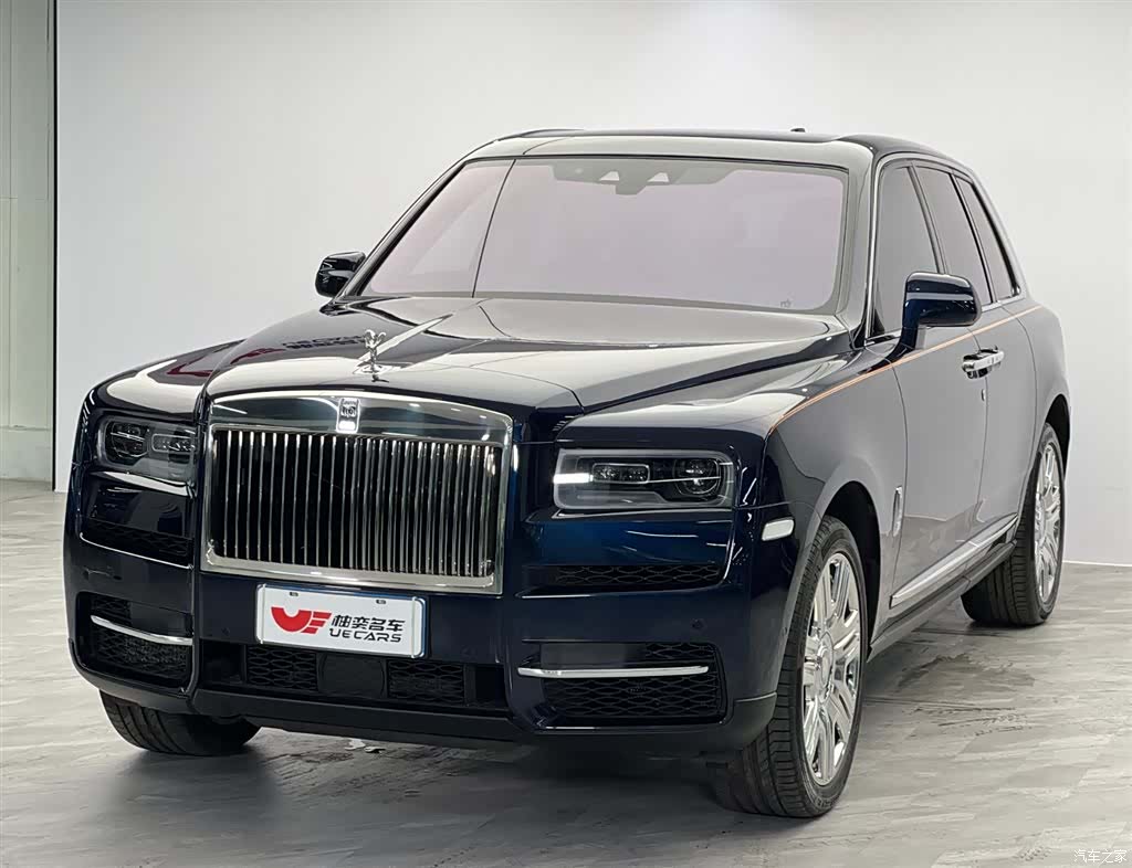 Rolls-Royce Cullinan, 2022 1