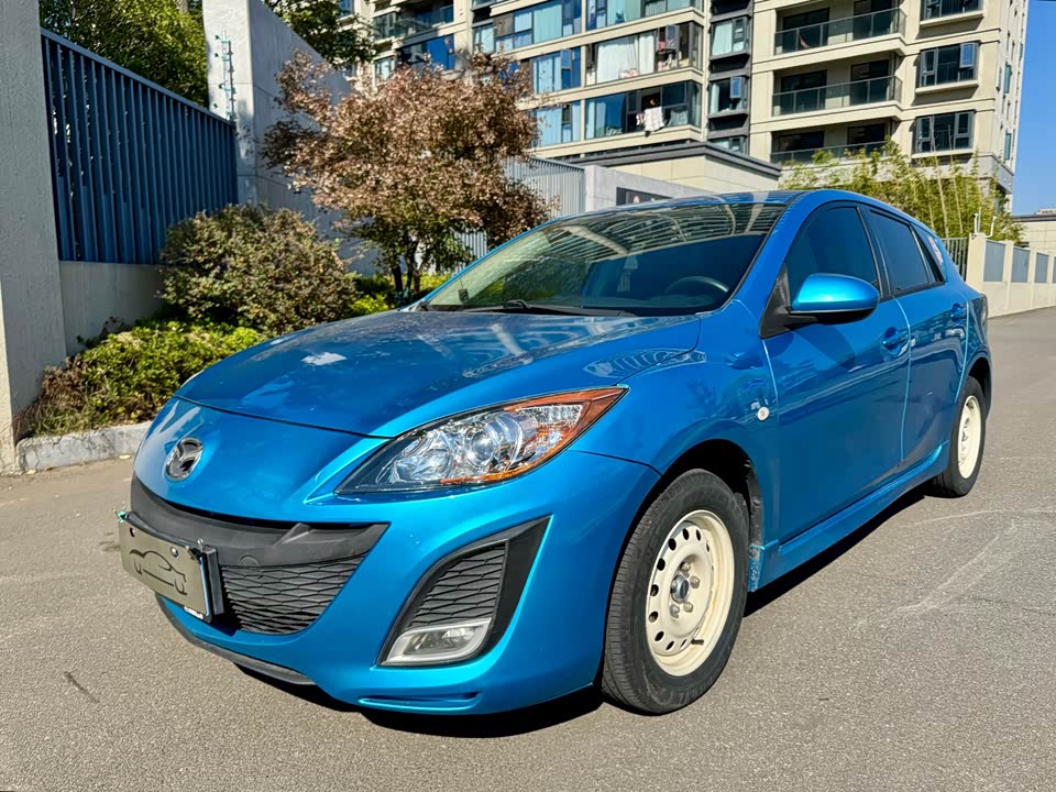 Mazda 3 star Cheng