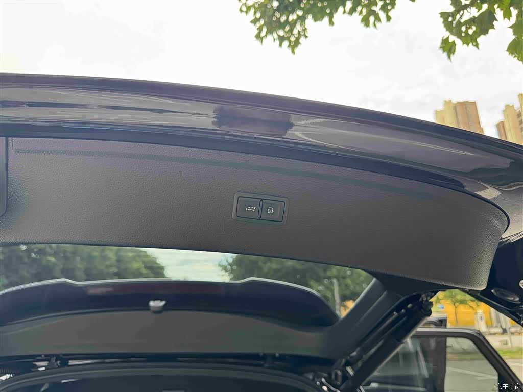 Audi Q5L, 2023 28