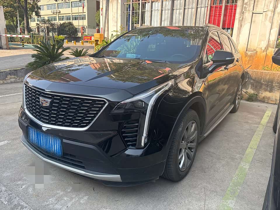 Cadillac XT4