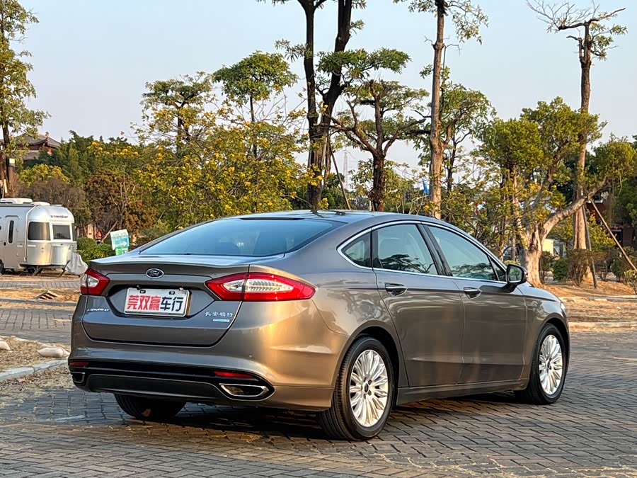 Ford Mondeo 2014, фото 5