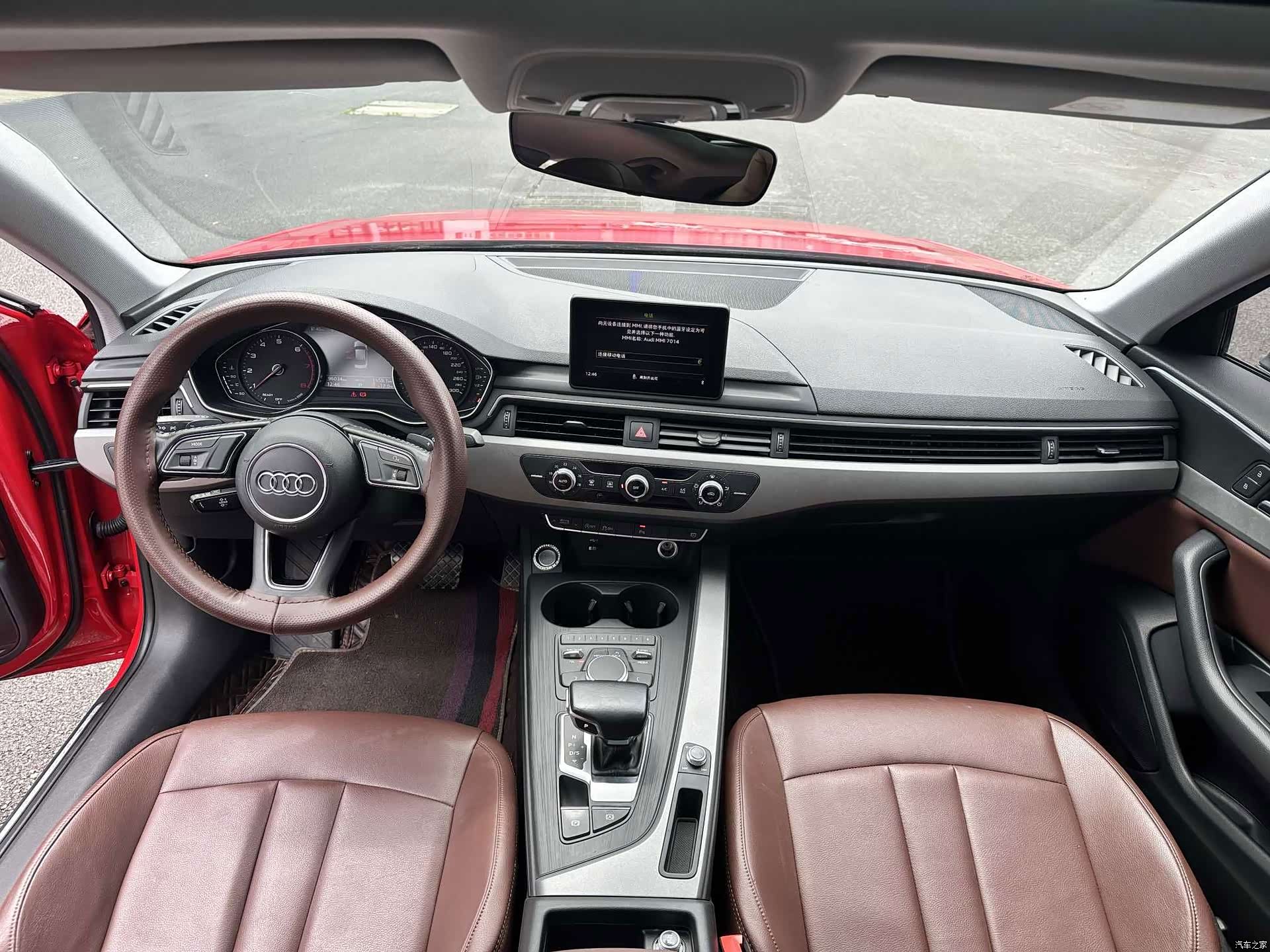 Audi A4L, 2019 все фото