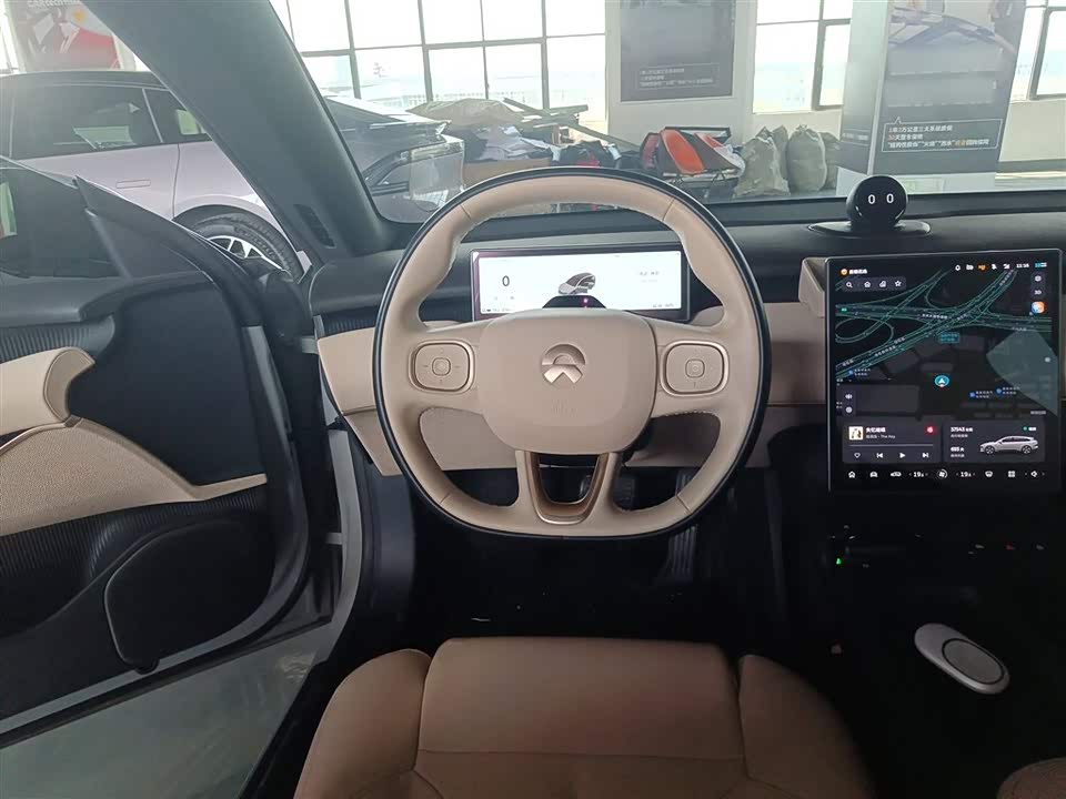 NIO ET5T