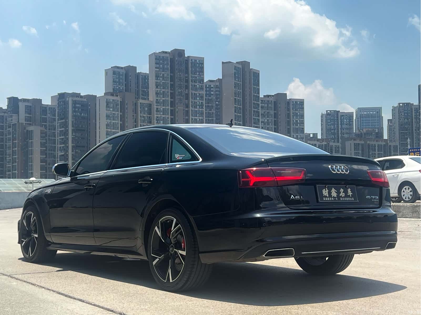 Audi A6L, 2016 13