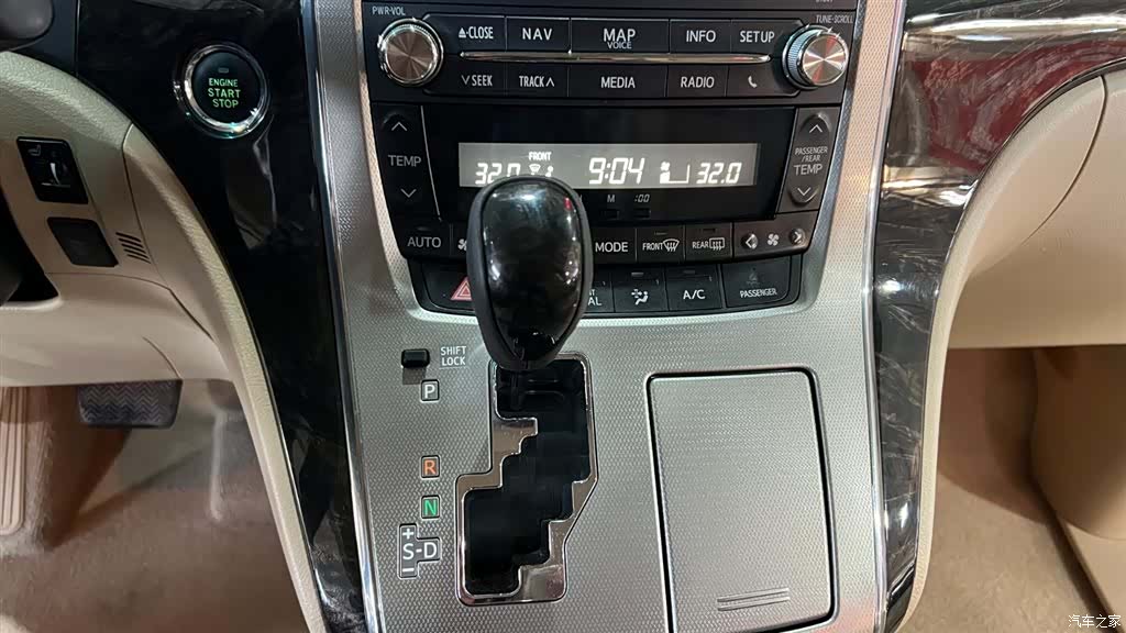 Toyota Alphard, 2016 19