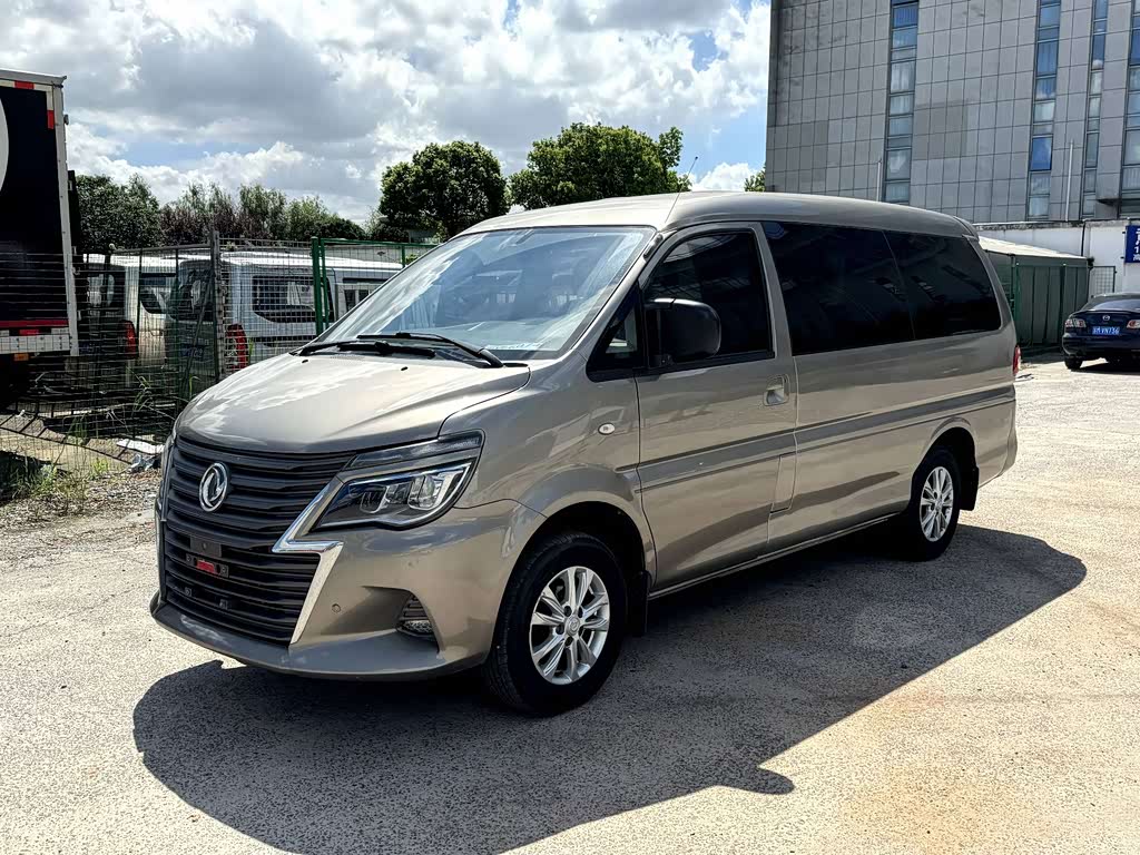 Dongfeng 2020 M5 1.6L Luxury 7 мест