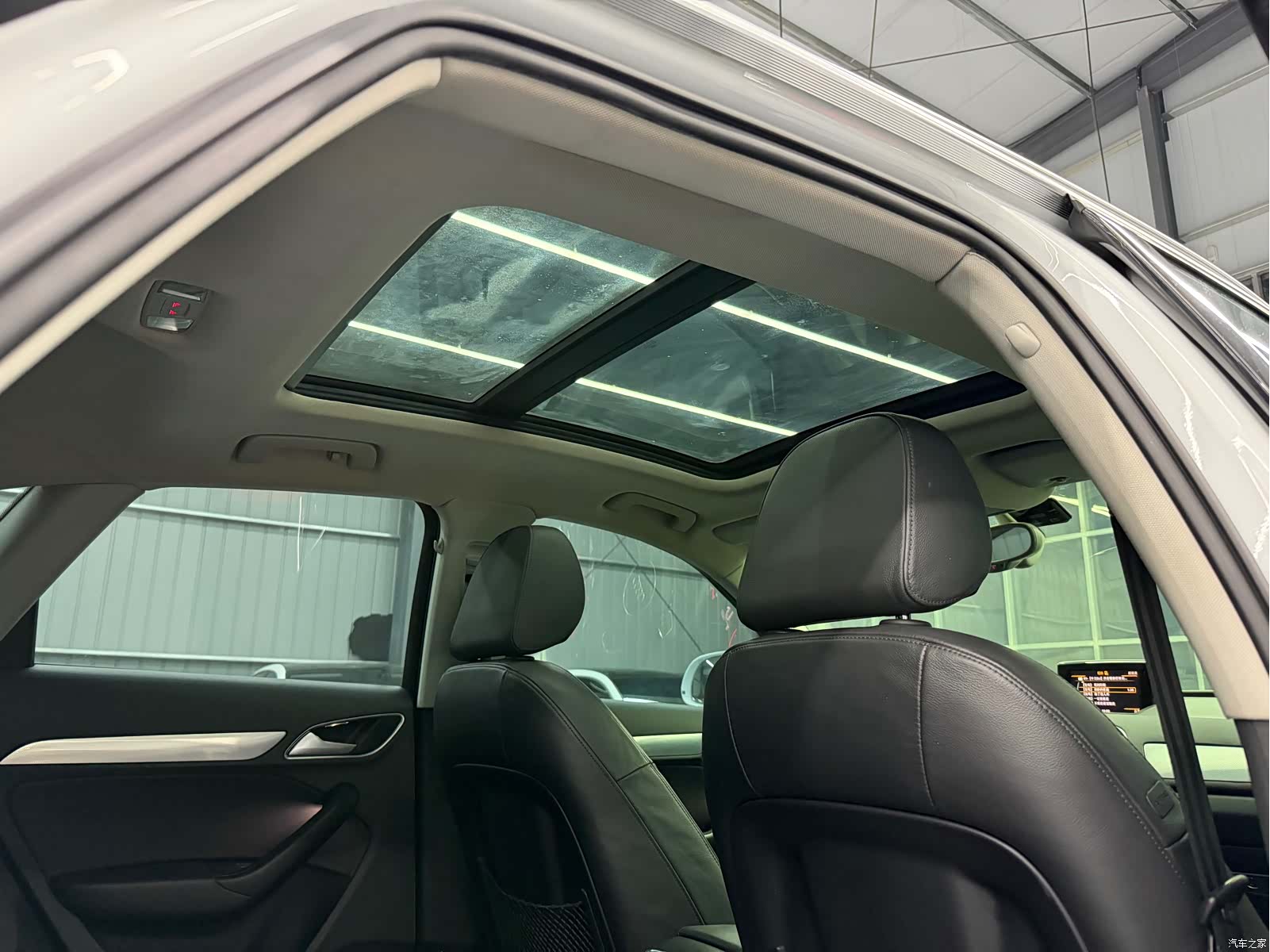 Audi Q3, 2016 11