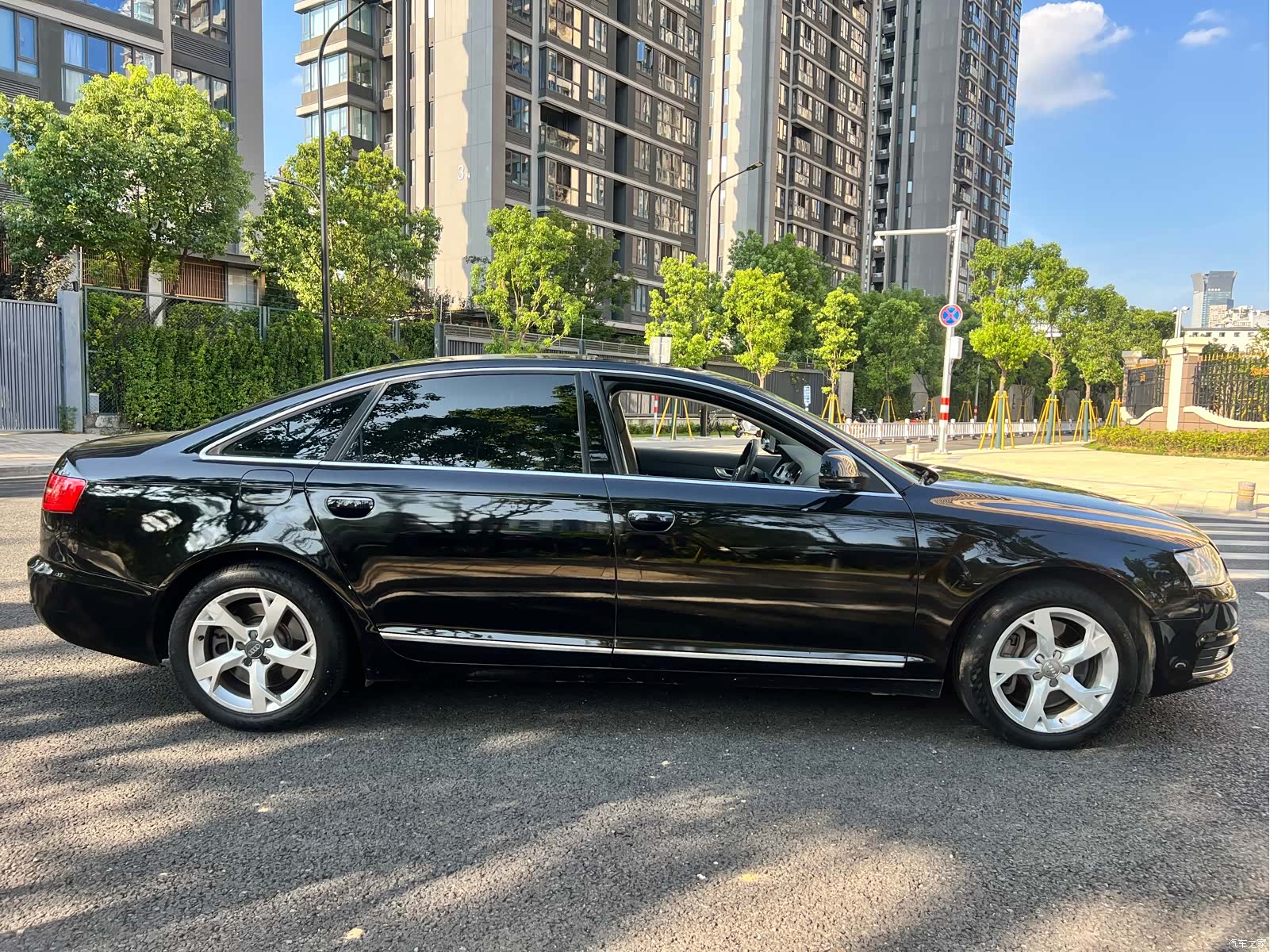 Audi A6L, 2012 4