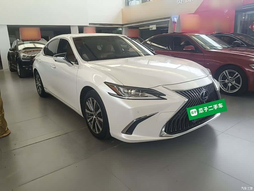 Lexus ES, 2020 22