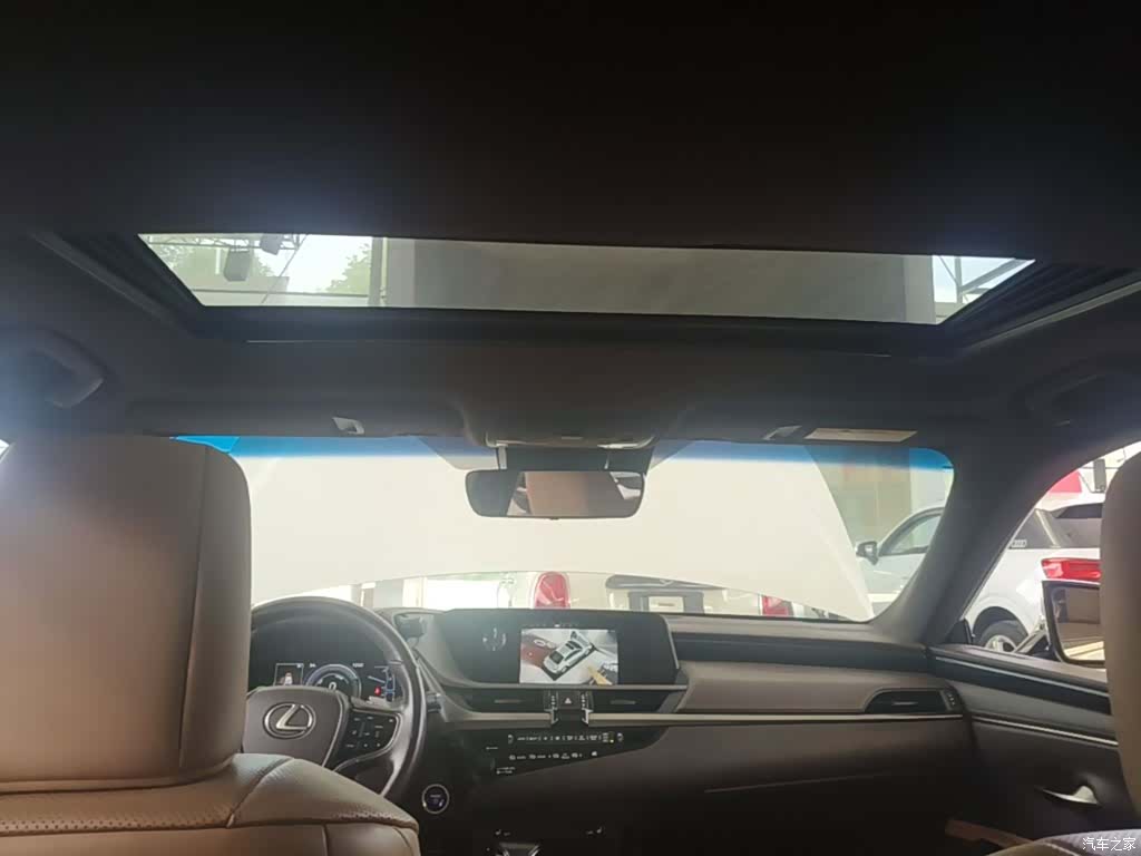 Lexus ES, 2020 14